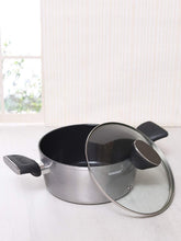 Load image into Gallery viewer, Bergner Carbon TT Aluminium Casserole with Lid, 2.5 Litres/20cm, Silver (5065354412163)