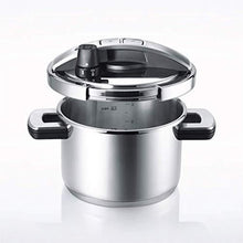 Load image into Gallery viewer, Meyer Stainless Steel Single Hand High Pressure Cooker (4 L) (5065325936771)
